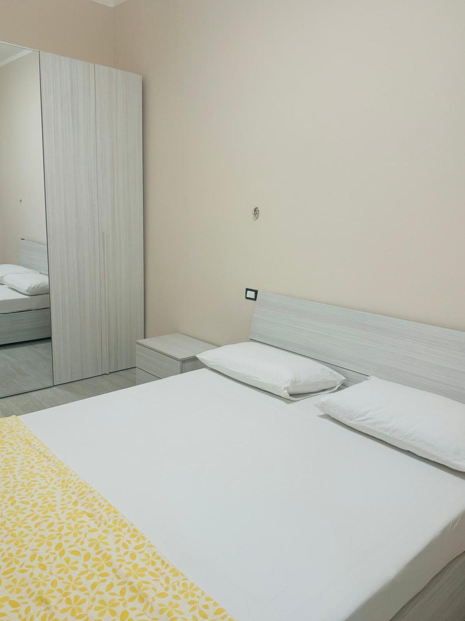 Apartamento Casa Ayden Livorno Exterior foto